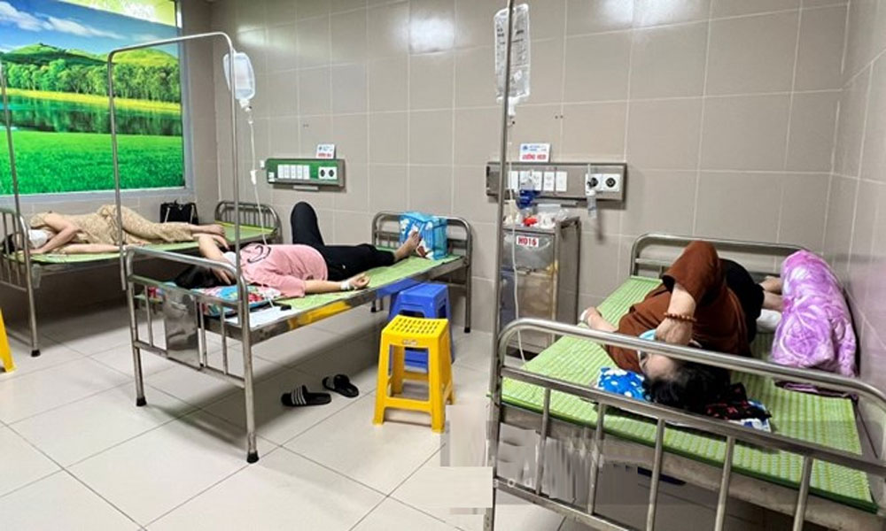 Thái Bình: Nhiều người nhập viện nghi do ngộ độc thực phẩm